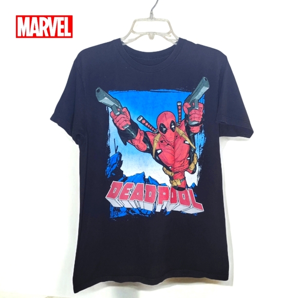 MARVEL Deadpool T-Shirt- Medium - Picture 1 of 3